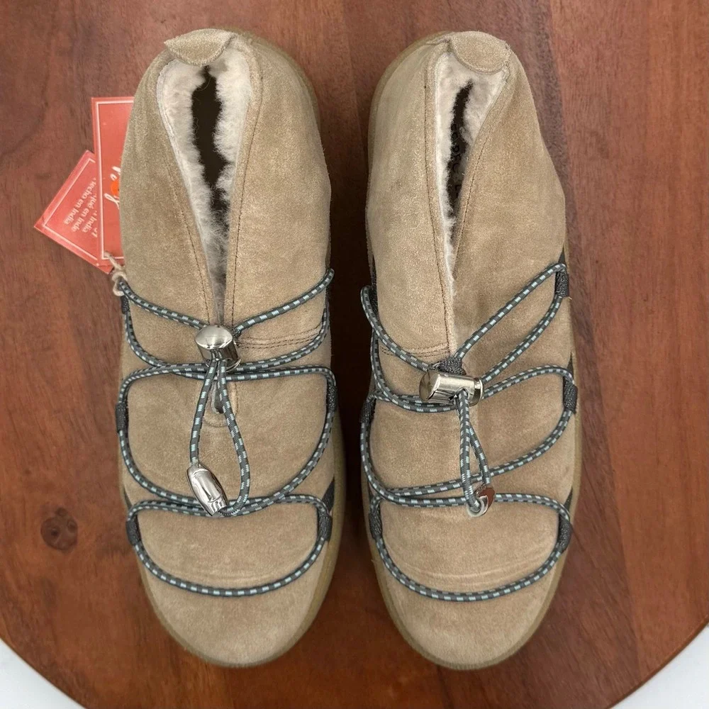Free People Snowdrop Mico Mukluk Shearling Platform Boots‎ Tan Suede Womens 8